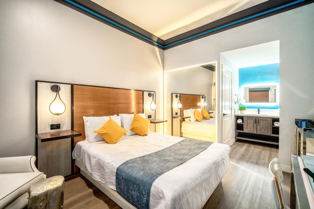 Aspire Inn Studios & Spas 贝尔弗劳尔 外观 照片
