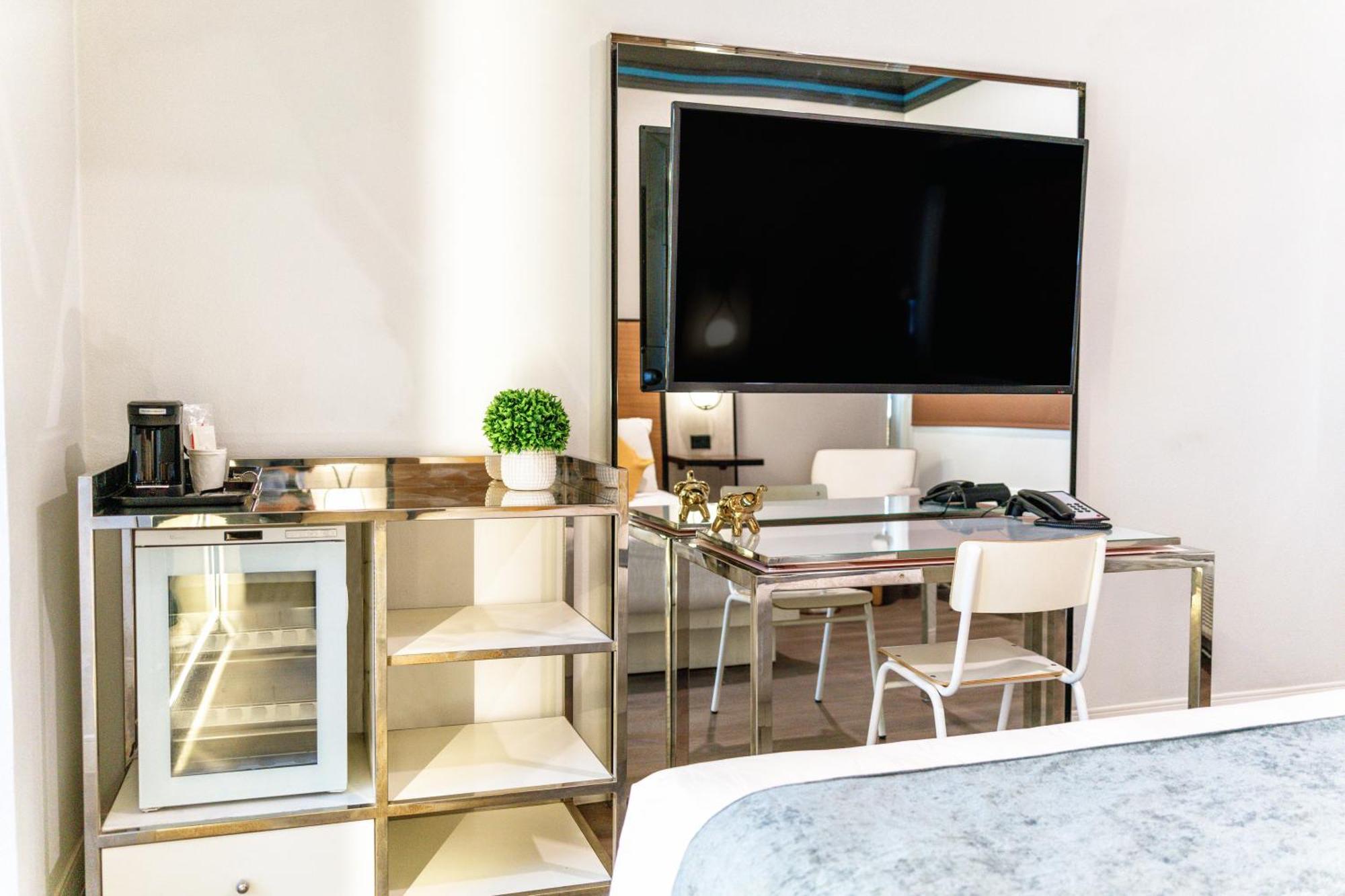 Aspire Inn Studios & Spas 贝尔弗劳尔 外观 照片